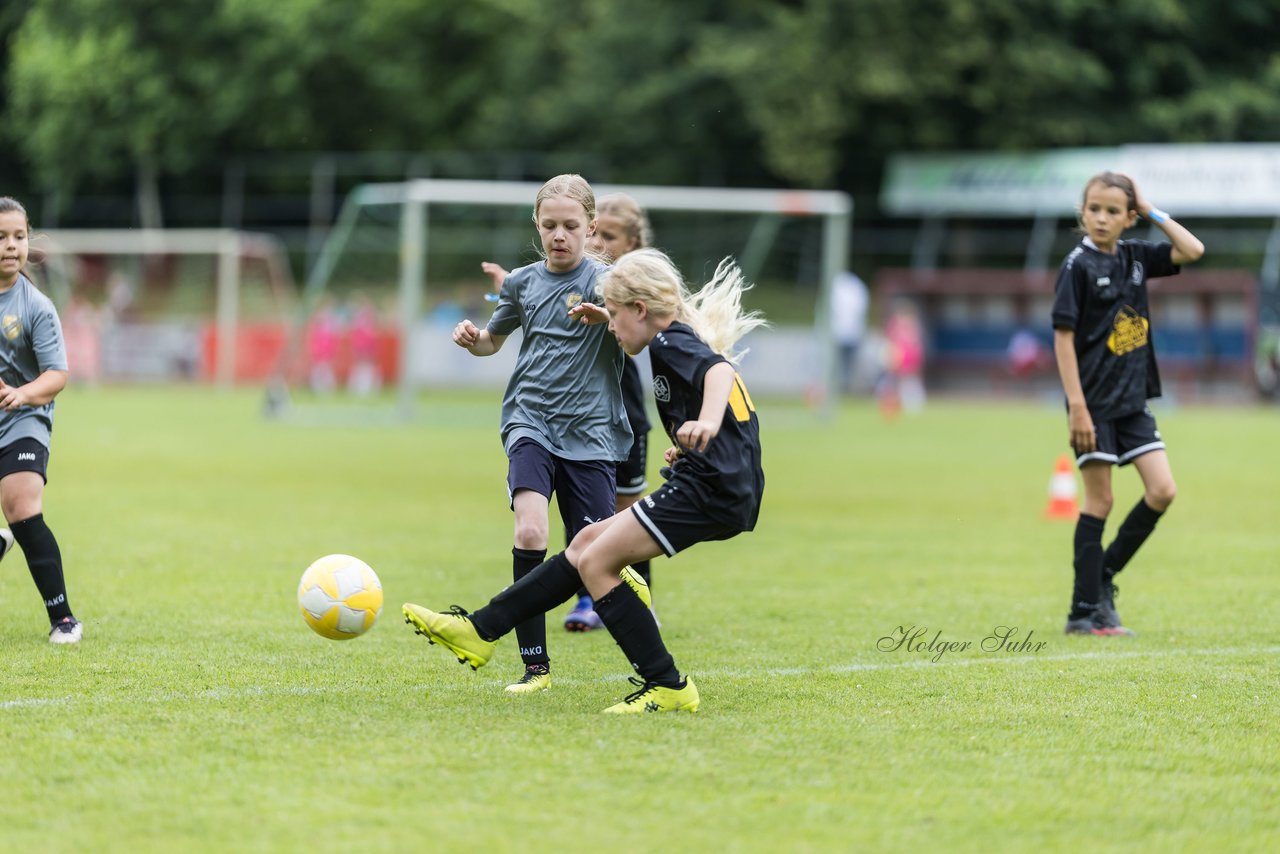 Bild 442 - Loewinnen Cup
